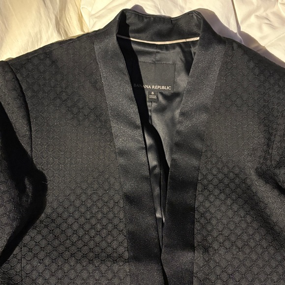 Banana Republic Black Women's Blazer - Picture 7 of 9